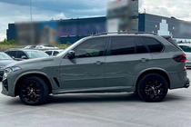 BMW X5 E70 2007-2013 Facelift Paket auf X5M F95 2024 Foto 22