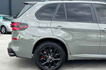 BMW X5 E70 2007-2013 Facelift Paket auf X5M F95 2024 Foto 27