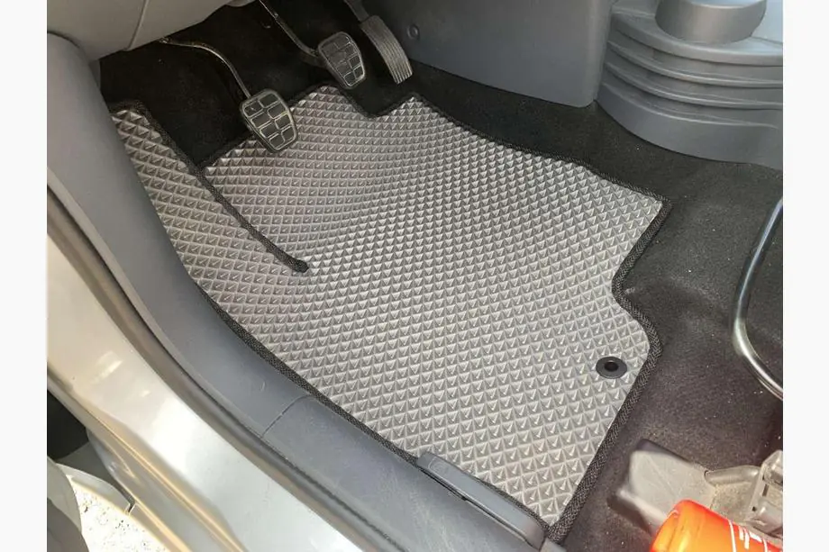Mitsubishi Colt 2004-2012 EVA Fußmatten (Grau) Image