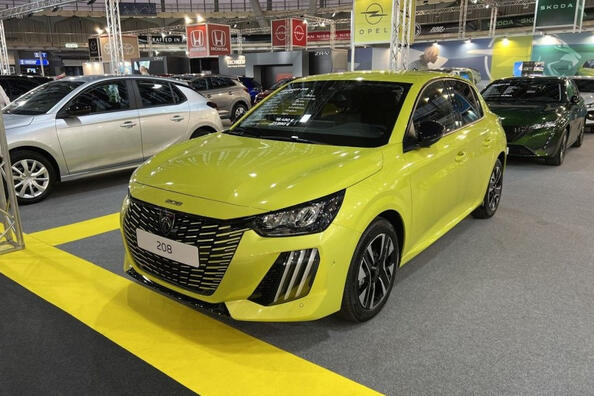 Bewertung des Peugeot 208 der zweiten Generation 2023 Foto 1