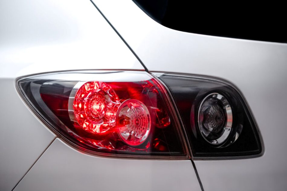 Auto-Rücklichter austauschen: nützliche Tipps