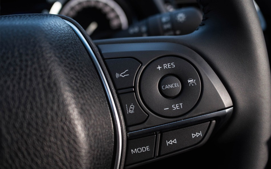 Vor- und Nachteile des Tempomaten im Auto
