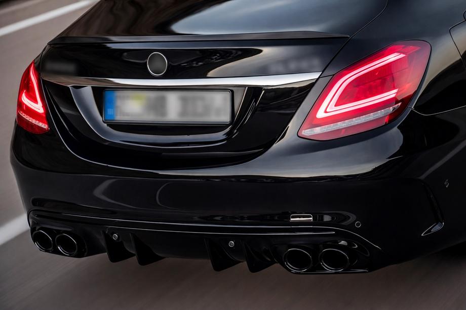 Mercedes C-class W205 2014-2021 Heckdiffusor mit Endrohren (Design C43) Image
