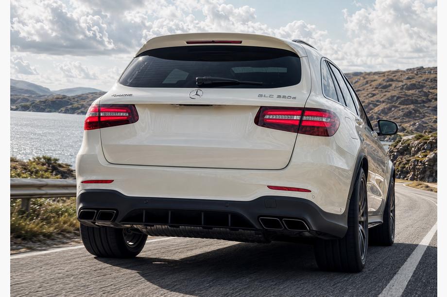 Mercedes GLC X253 2015-2022 Heckdiffusor mit Endrohren Black (Design AMG63) Foto 2