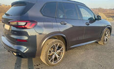 BMW X5 G05 2019–2026 Seitenschweller-Set M-Sport/X5M 2018-2022 (2 Stk., zum Lackieren) Foto 1
