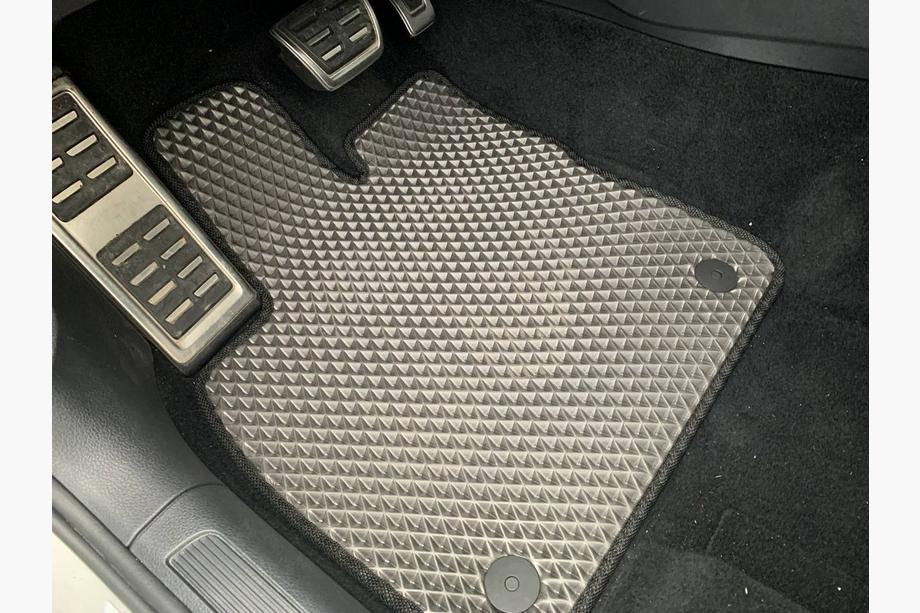 Volkswagen Golf Sportsvan 2014-2020 EVA Fußmatten (Schwarz) Image