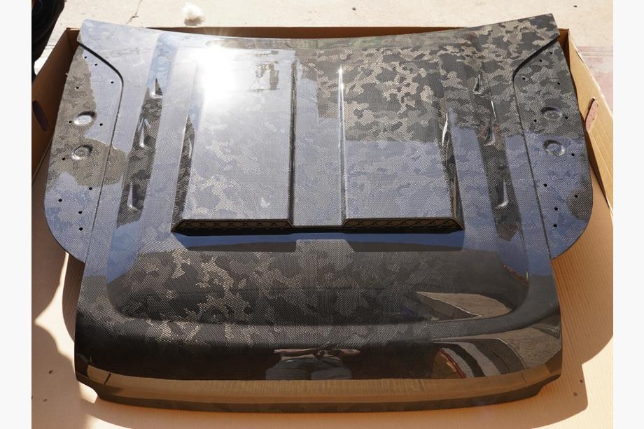 Land Rover Defender 2019- Carbon Motorhaube (Forged Carbon) Image