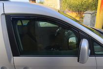 Volkswagen Caddy 2015-2020 Einschub-Windabweiser Niken Luxury (2 Stk) Foto 4