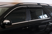 Mercedes ML W164 2005-2011 Windabweiser mit Chromleiste Niken Luxury (4 Stk) Foto 1