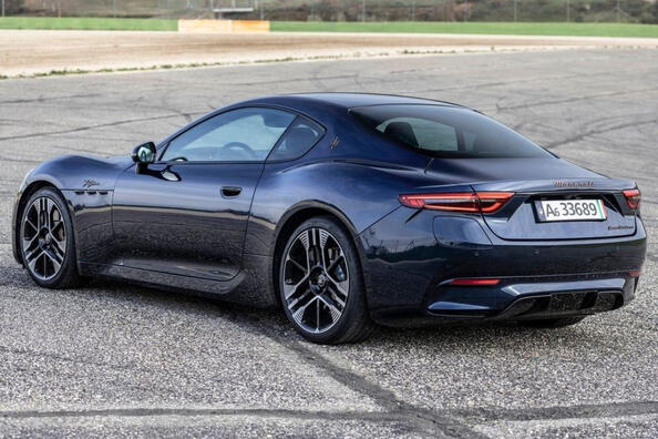 Testbericht zum Maserati GranTurismo Folgore: ein elektrischer Triumph im italienischen Stil Foto 2