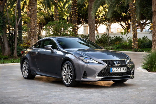 Überblick über die Neugestaltung des Lexus RC der ersten Generation