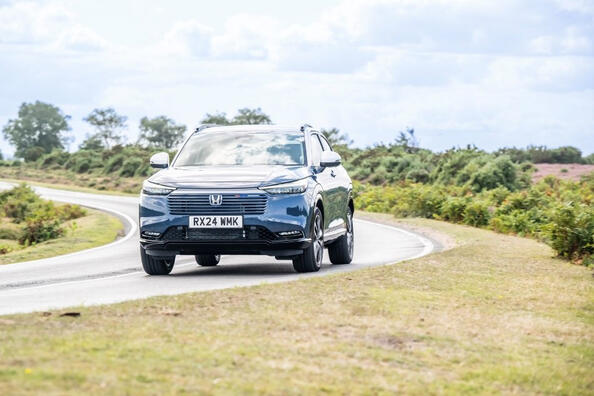 Testbericht zum Honda HR-V 2024: ein aktualisierter Crossover mit sparsamem Motor