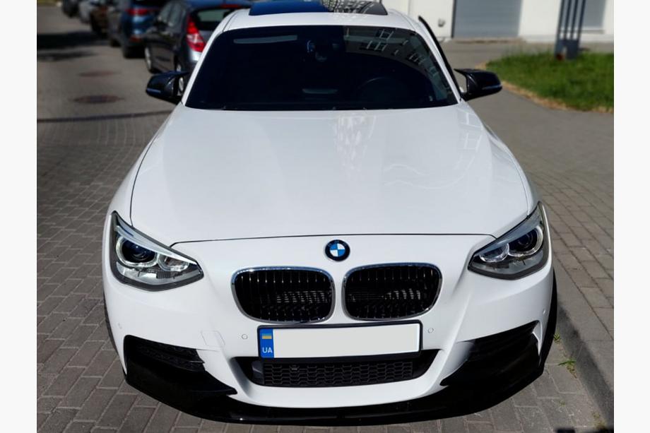 BMW 1 Series F20/F21 2011-2019 Frontlippe DPT V-1 (für M Performance, Schwarz Glanz, 2 Stück) Foto 1