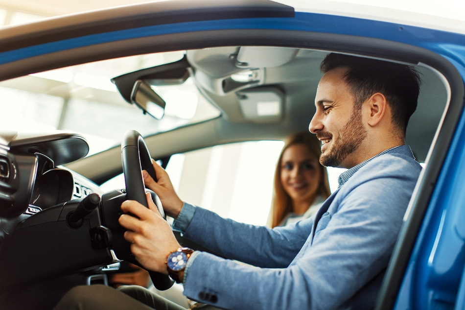 Das erste Auto auswählen: Tipps für Fahranfänger
