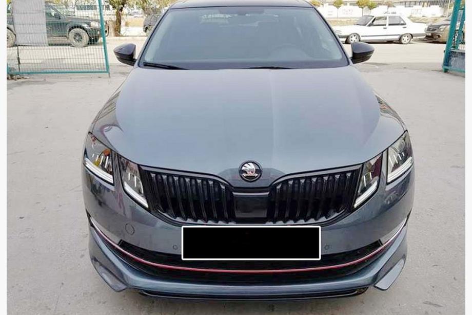 Skoda Octavia III A7 2013-2019 Frontlippe DPT V-1 (2017-2019, grundiert) Foto 2
