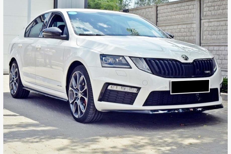 Skoda Octavia III A7 2013-2019 Frontlippe DPT V-3 (2013-2017 RS, Schwarz Glanz) Foto 2