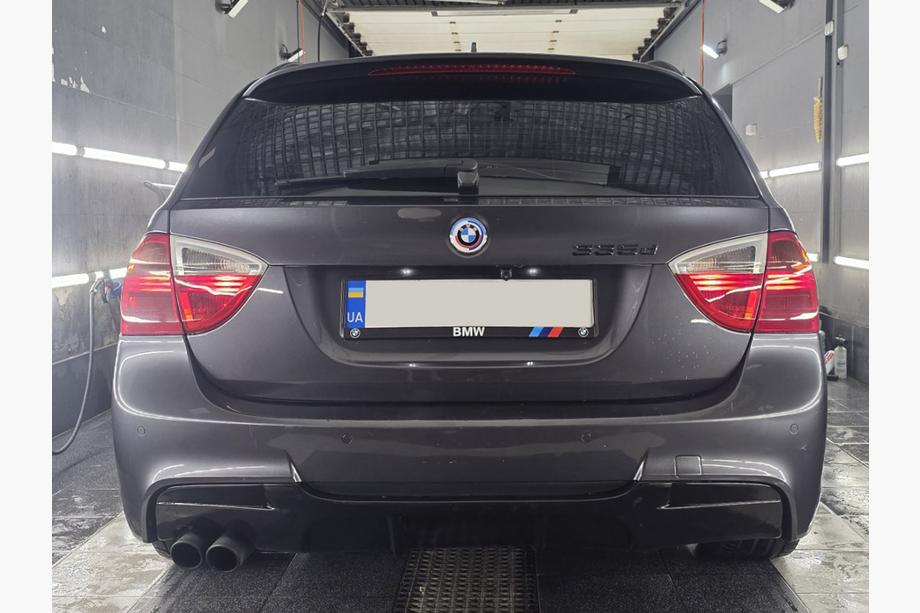 BMW 3 Series E90/E91 2005-2011 Heckdiffusor DPT V-5 (für E90 M-Sport, Schwarz Glanz) Image