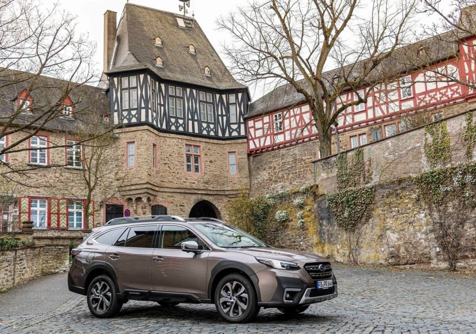 Testbericht zum Subaru Outback: ein zuverlässiger und funktionaler Crossover für jede Straße