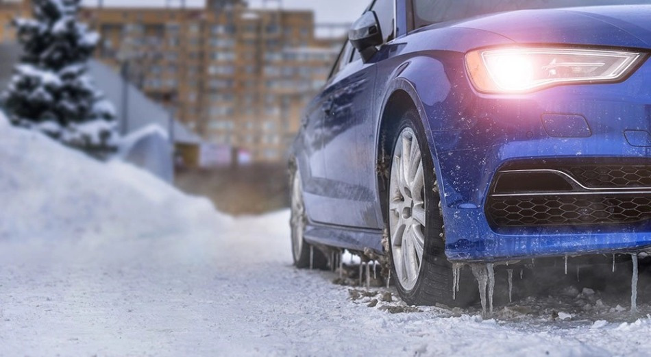 Die Wahl der Winter-Autochemikalien für die Körper- und Glaspflege