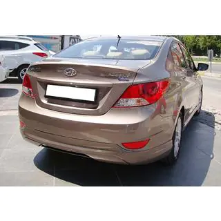 Heckdiffusor DPT (Schwarz Glanz) Hyundai Accent 2011-2017 Foto 3