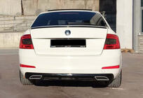 Skoda Octavia III A7 2013-2019 Heckdiffusor DPT V-4 (LB, Schwarz Hochglanz) Foto 1