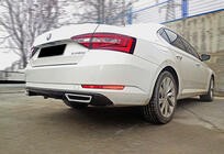 Skoda Superb 2015-2024 Heckdiffusor DPT V-2 (Schwarz Glanz) Foto 6