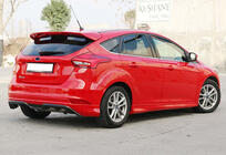 Ford Focus III 2011-2017 Seitenschweller DPT (SD, 2015-2017, Schwarz Glanz) Foto 3