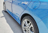 Hyundai Elantra (AD) 2015-2020 Seitenschweller DPT (Schwarz Glanz) Foto 1
