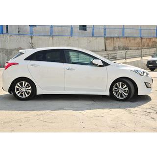 Seitenschweller DPT (Schwarz Glanz) Hyundai I-30 2012-2017 Foto 2