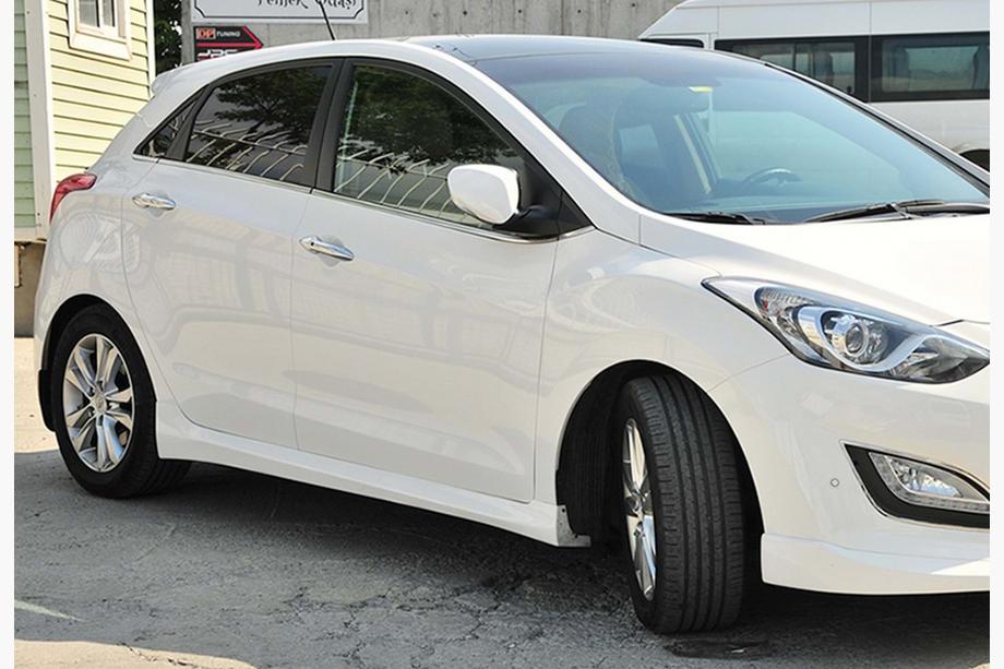 Hyundai I-30 2012-2017 Seitenschweller DPT (Schwarz Glanz) Foto 1