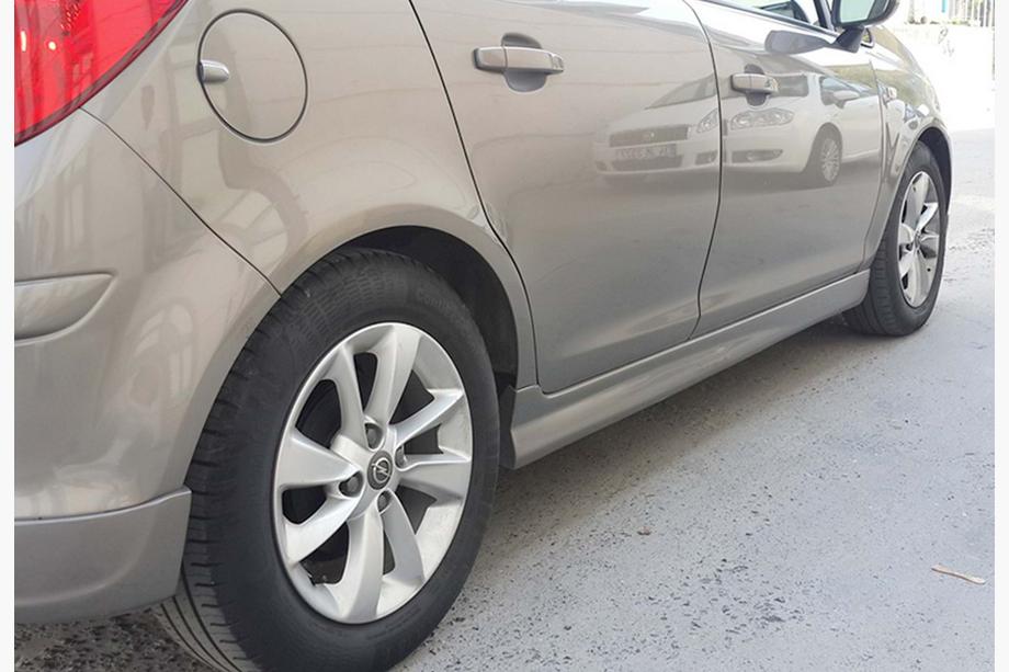 Opel Corsa D 2007-2014 Seitenschweller DPT V-3 (Schwarz Glanz) Image