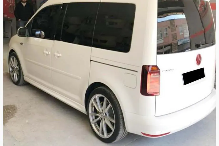 Volkswagen Caddy 2010-2015 Seitenschweller DPT (grundiert zum Lackieren) Image