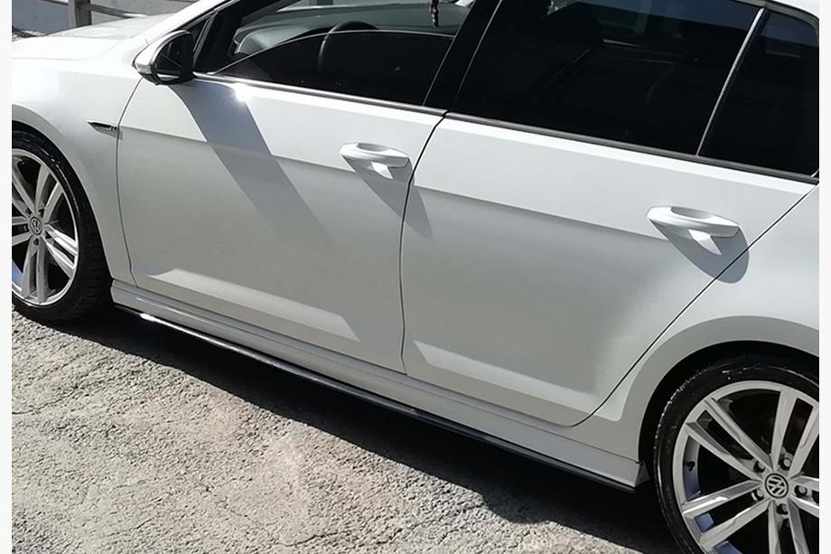 Volkswagen Golf 7/E-Golf 2012-2020 Seitenschweller DPT V-2 (Schwarz Glanz) Image