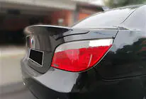 BMW 5 Series E60/E61 2003-2010 CSL-Style Heckspoiler (Schwarz Glanz) Foto 2