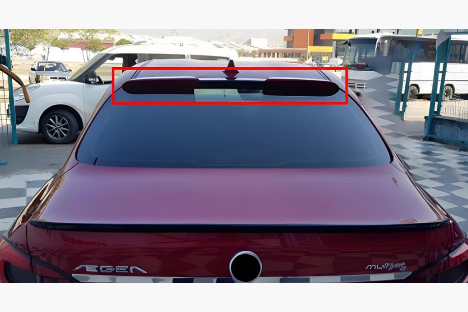 Fiat Tipo 2016- Heckscheibenblende DPT (Schwarz Glanz) Image