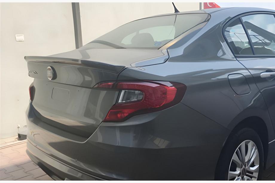 Fiat Tipo 2016- DPT Heckspoiler (SD, Schwarz Glanz) Image