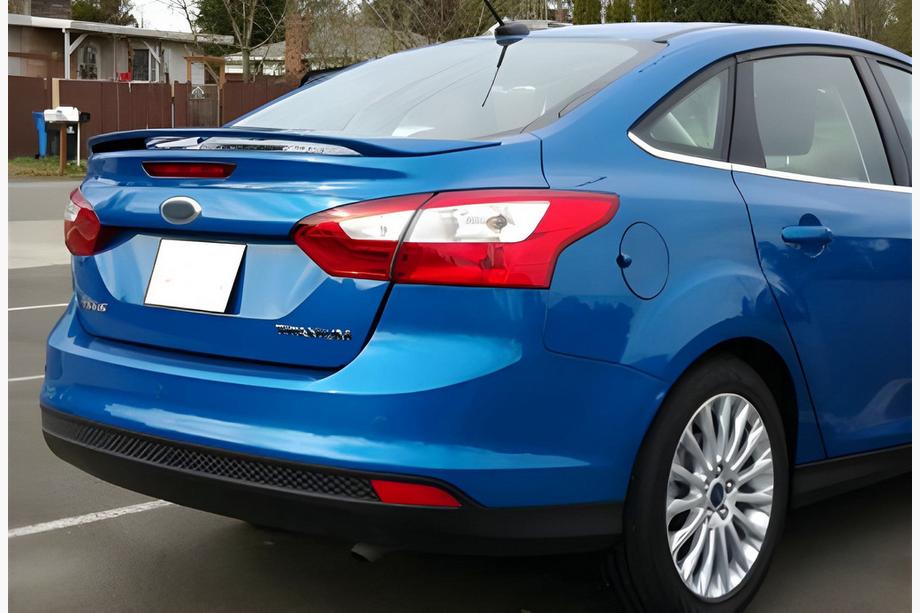 Ford Focus III 2011-2017 Heckspoiler DPT (2015-2017, Grundiert) Image