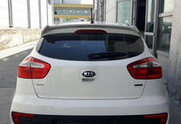 Kia Rio 2012-2017 DPT Heckspoiler (HB, Schwarz Glanz) Foto 2