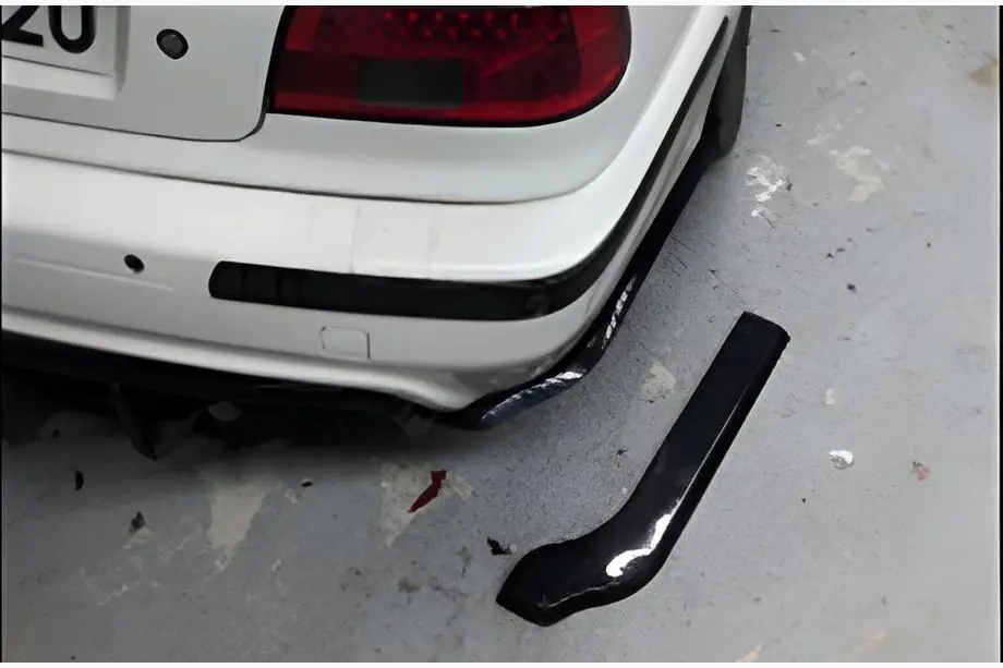 BMW 5 Series E39 1996-2003 Heck Flaps Aufsätze DPT (Schwarz Glanz) Image