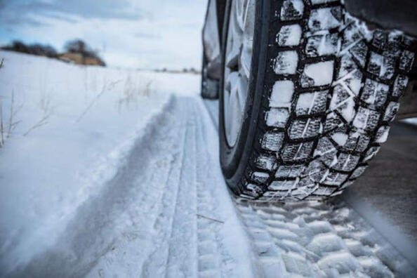 Welche Reifen eignen sich besser zum Fahren im Schnee?