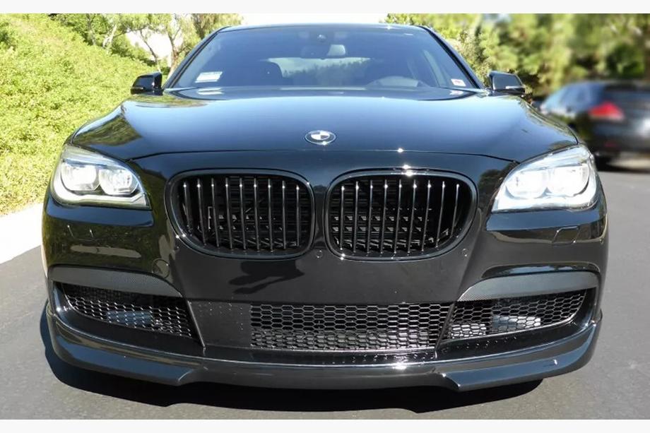 BMW 7 Series F01/F02 2008-2015 Nieren 1 Bar (Schwarz Glanz) Image