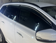Volvo XC60 2009-2017 Windabweiser mit Chromleisten Niken Luxury (6 Stk) Foto 1