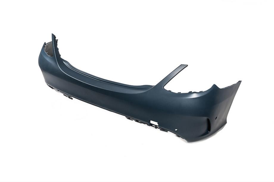 Mercedes C-class W205 2014-2021 Bodykit mit Motorhaube und Kotflügeln (C63 AMG) Foto 9