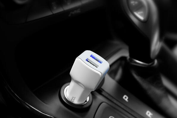 So wählen Sie ein Ladegerät für den Zigarettenanzünder im Auto aus: eine vollständige Anleitung