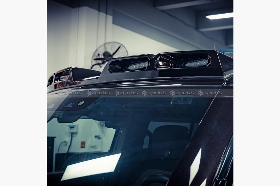 Land Rover Defender 2019- Windschutzscheiben-Visier mit 4 LED Foto 8