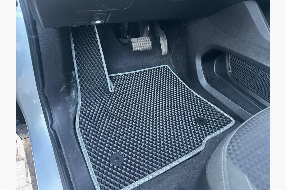 Chevrolet Bolt 2016-2023 EVA Fußmatten (EUV, schwarz) Image