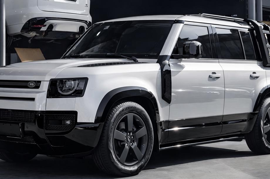 Land Rover Defender 2019- Satz Türleisten Foto 3