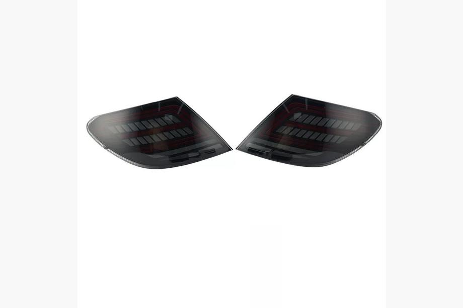 Mercedes C-class W204 2007-2015 LED Rückleuchten Black Edition (2 Stk) Image