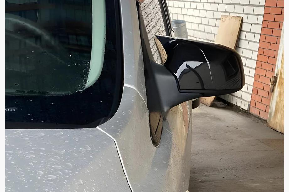 Ford Fiesta 2002-2008 Spiegelabdeckungen BMW-Style (2 Stk) Image