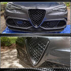 Alfa Romeo Giulia 2016-2022 Grillabdeckung (für Sport/Quadrifoglio) Foto 5